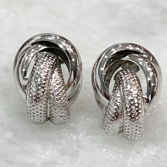 Jewelry - Sterling Silver Textured Knot Stud Earrings